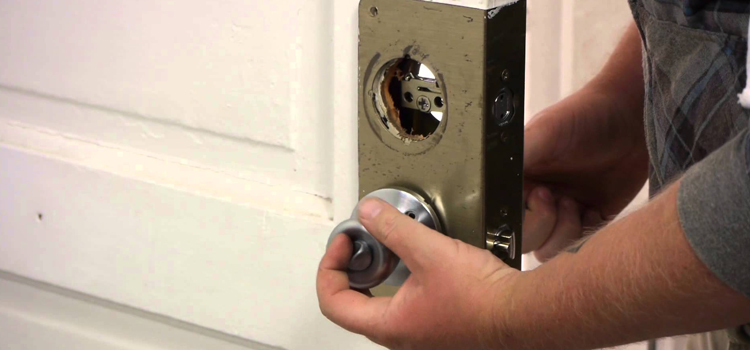 Home Lock Change in South Monrovia Island